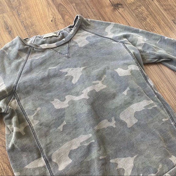 Ragdoll Distressed Camo Sweatshirt - Picture 5 of 8